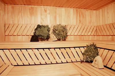 Спортивно-оздоровчий комплекс «Боксер» - лазні на воді відгуки, лазня/сауна Київ Дніпровський район Гідропарк, 800 м. Від Венеціанського мосту. Координати GPS: N50.456771 E30.578017, фото, адреса з картою проїзду.