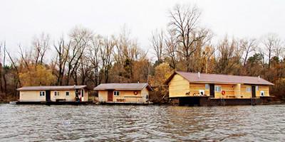 Спортивно-оздоровчий комплекс «Боксер» - лазні на воді відгуки, лазня/сауна Київ Дніпровський район Гідропарк, 800 м. Від Венеціанського мосту. Координати GPS: N50.456771 E30.578017, фото, адреса з картою проїзду.
