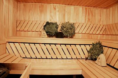 Спортивно-оздоровчий комплекс «Боксер» - лазні на воді відгуки, лазня/сауна Київ Дніпровський район Гідропарк, 800 м. Від Венеціанського мосту. Координати GPS: N50.456771 E30.578017, фото, адреса з картою проїзду.