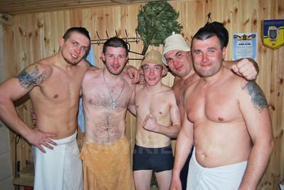 Спортивно-оздоровчий комплекс «Боксер» - лазні на воді відгуки, лазня/сауна Київ Дніпровський район Гідропарк, 800 м. Від Венеціанського мосту. Координати GPS: N50.456771 E30.578017, фото, адреса з картою проїзду.