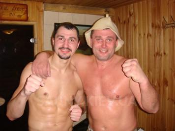 Спортивно-оздоровчий комплекс «Боксер» - лазні на воді відгуки, лазня/сауна Київ Дніпровський район Гідропарк, 800 м. Від Венеціанського мосту. Координати GPS: N50.456771 E30.578017, фото, адреса з картою проїзду.