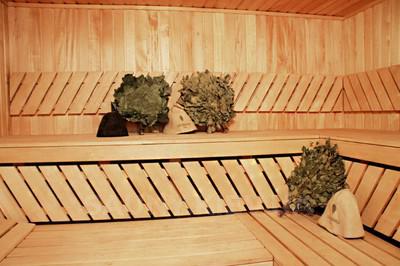 Спортивно-оздоровчий комплекс «Боксер» - лазні на воді відгуки, лазня/сауна Київ Дніпровський район Гідропарк, 800 м. Від Венеціанського мосту. Координати GPS: N50.456771 E30.578017, фото, адреса з картою проїзду.