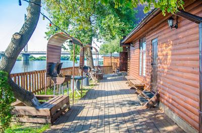 БаніХата відгуки, лазня/сауна Київ Дарницький район м.Славутич. 39-я Садова 1Д. Від метро Славутич 2 хвилини на машині або 10 хвилин пішки, фото, адреса з картою проїзду.