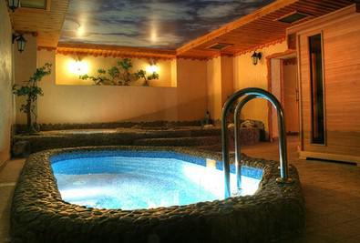 Бани, Spa-центр «Мисливський двір» відгуки, лазня/сауна Киев Дарницкий район г.Киев, ул.Славгородская, 49 Парк Партизанской Славы, фото, адреса з картою проїзду.