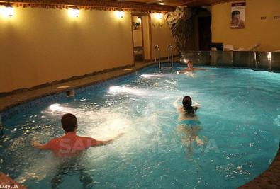 Бани, Spa-центр «Мисливський двір» відгуки, лазня/сауна Киев Дарницкий район г.Киев, ул.Славгородская, 49 Парк Партизанской Славы, фото, адреса з картою проїзду.