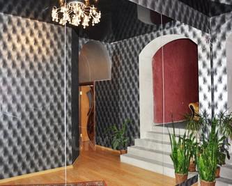 Гостиннично-оздоровительный комплекс «Орхидея» відгуки, лазня/сауна Киев Подольский район , фото, адреса з картою проїзду.