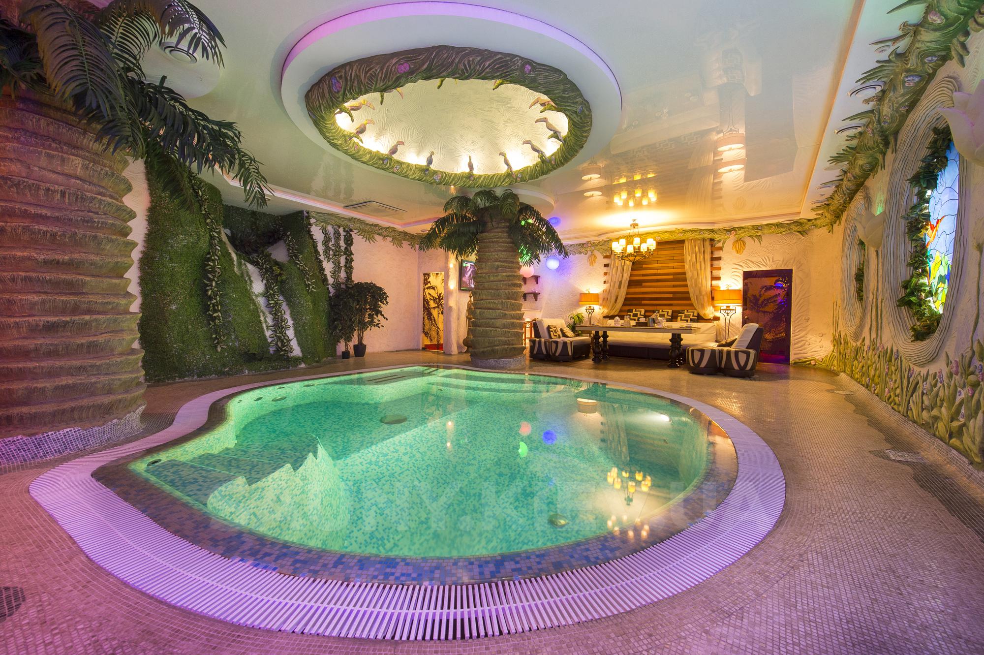 Банно-розважальний комплекс з професійним караоке Travel Club №1 в Києві відгуки, лазня/сауна Київ Дніпровський район просп. Возз'єднання, 15, фото, адреса з картою проїзду.